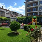 Apolon-7 Sea Breeze Appartement *